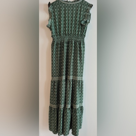 Whimsical Max Studio Green and White Maxi Patterned Dress - Picture 5 of 5